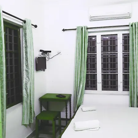 Seaway'S Inn Kochi Exterior photo