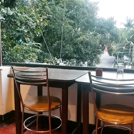 Seaway'S Inn Kochi Exterior photo